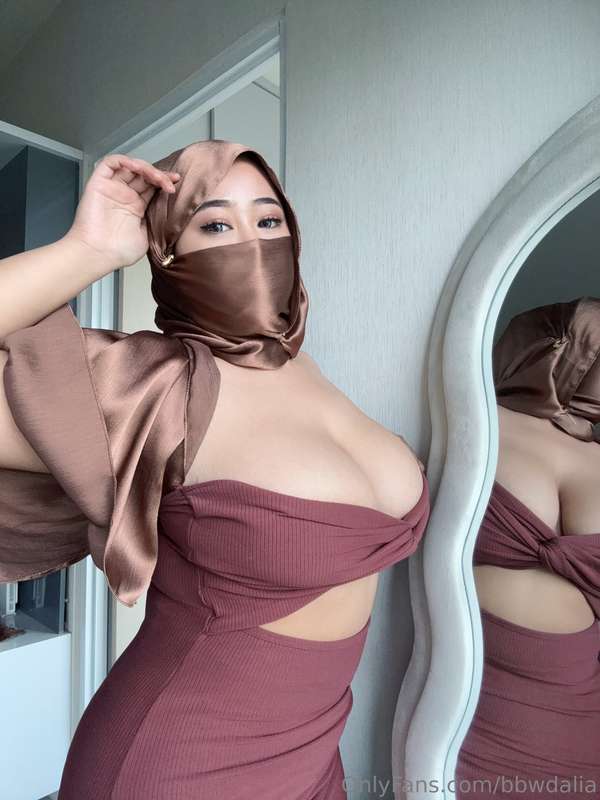 Muslim Milf Leaks: bbwdalia – Are You Hard Already? ?