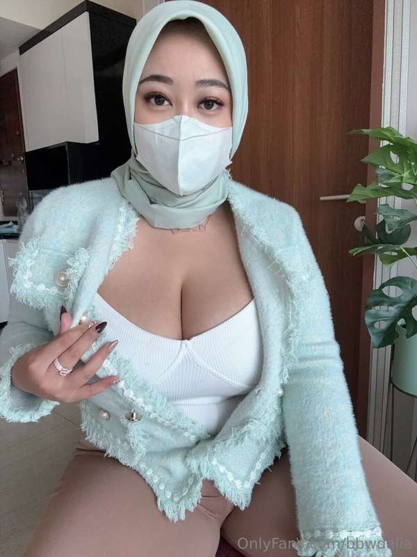 Muslim Milf Hijab Seduction: Exclusive Muslim Onlyfans Leaks