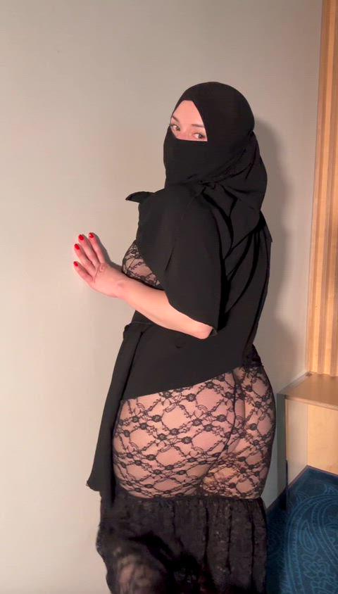 Muslim Milf Hijabi Outfits to Drive the Sultan Crazy
