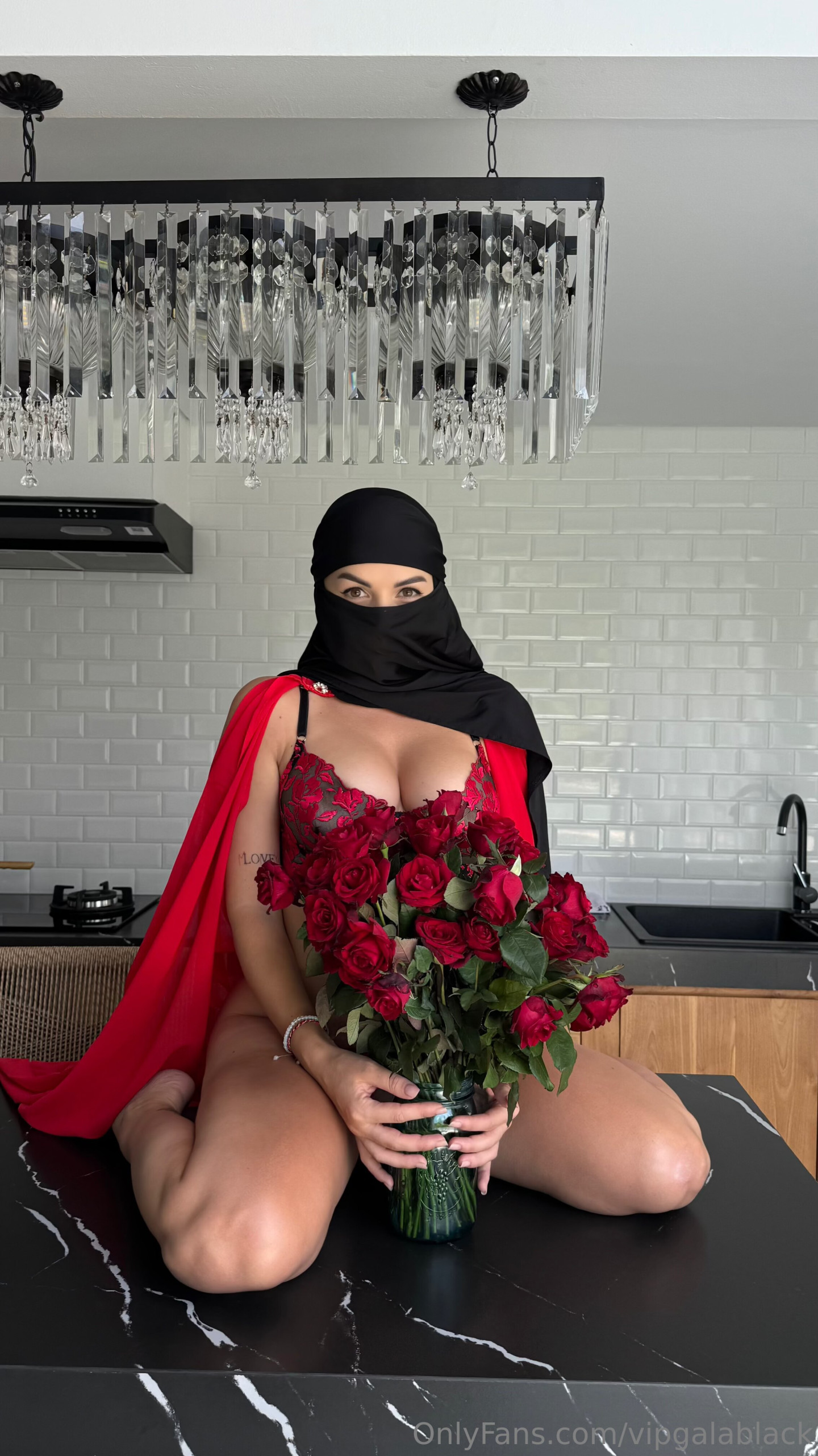 Muslim Milf Leaks: Hijabi OnlyFans – Hot Valentine’s Day Content